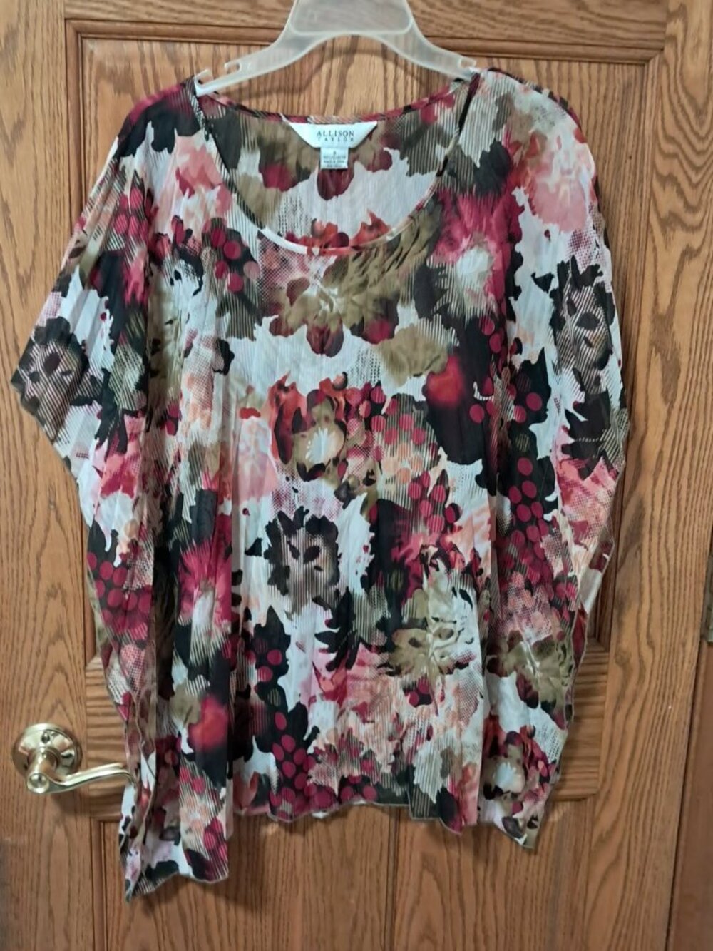 WOMENS TOP - Picture 3 of 6